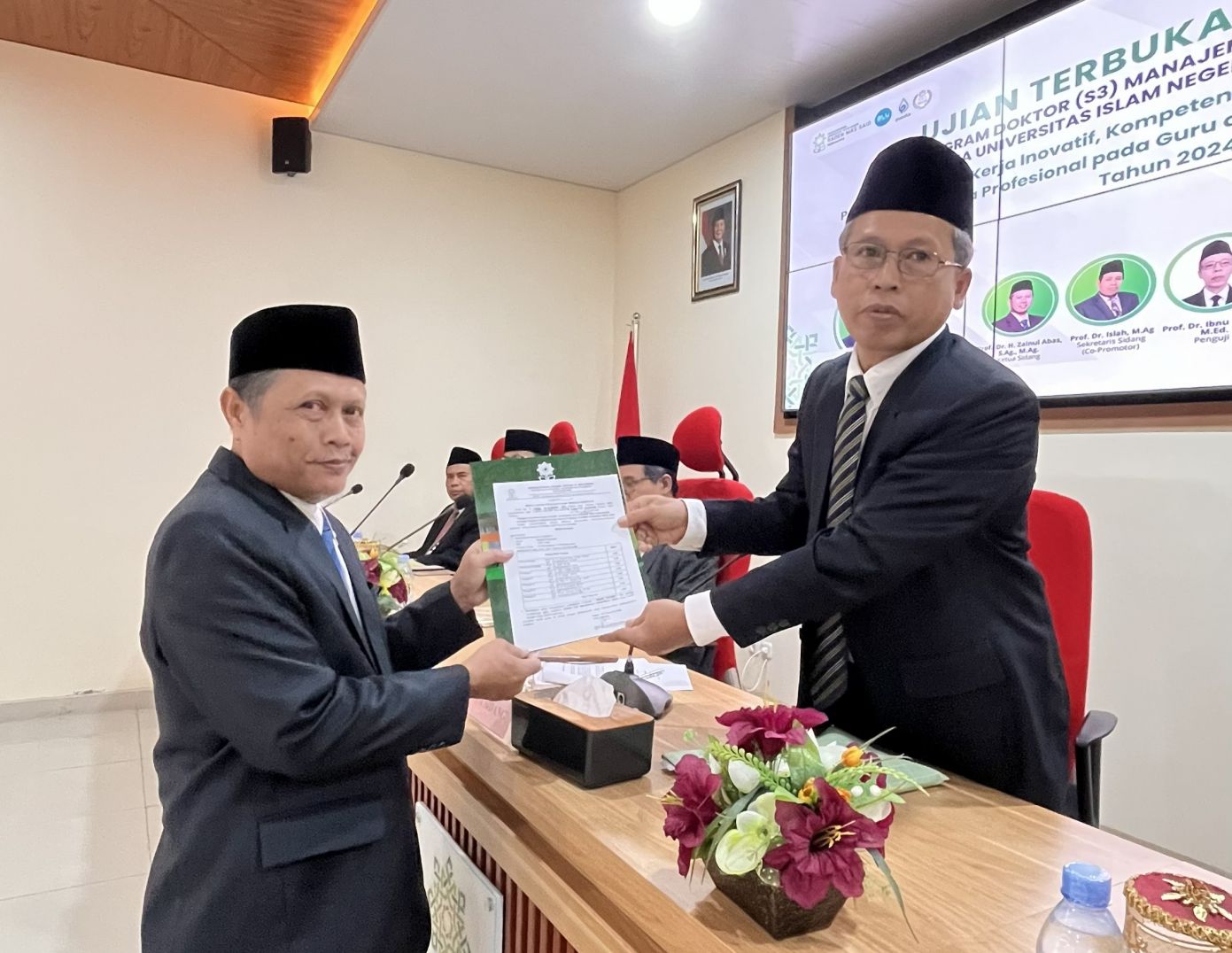 Pascasarjana UIN Surakarta Gelar Ujian Terbuka Promosi Doktor ke-97, Kaji Manajemen Kinerja Guru